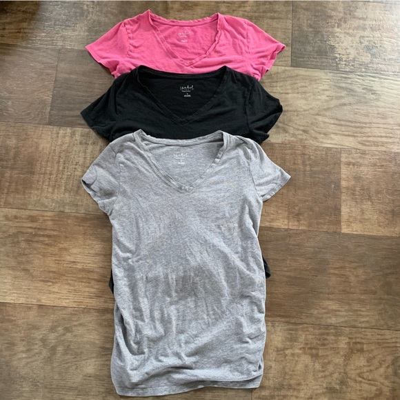 Isabel Maternity by Ingrid & Isabel Tops - 3 Isabel Maternity V neck tees